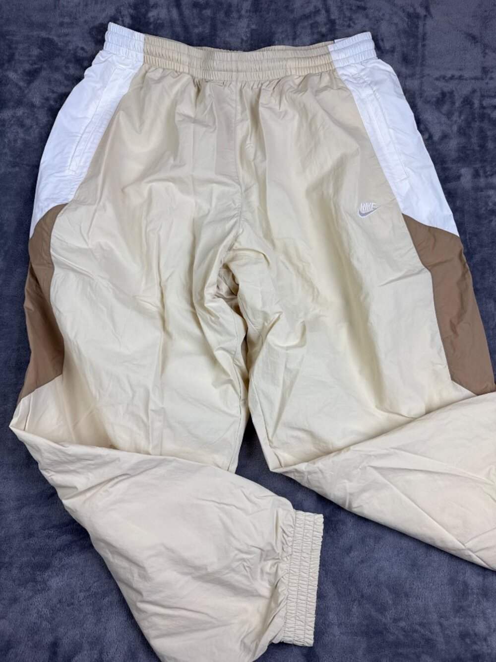 Size M - Brand New Men's Nike Club Woven Track Oversized Pants Beige Khaki